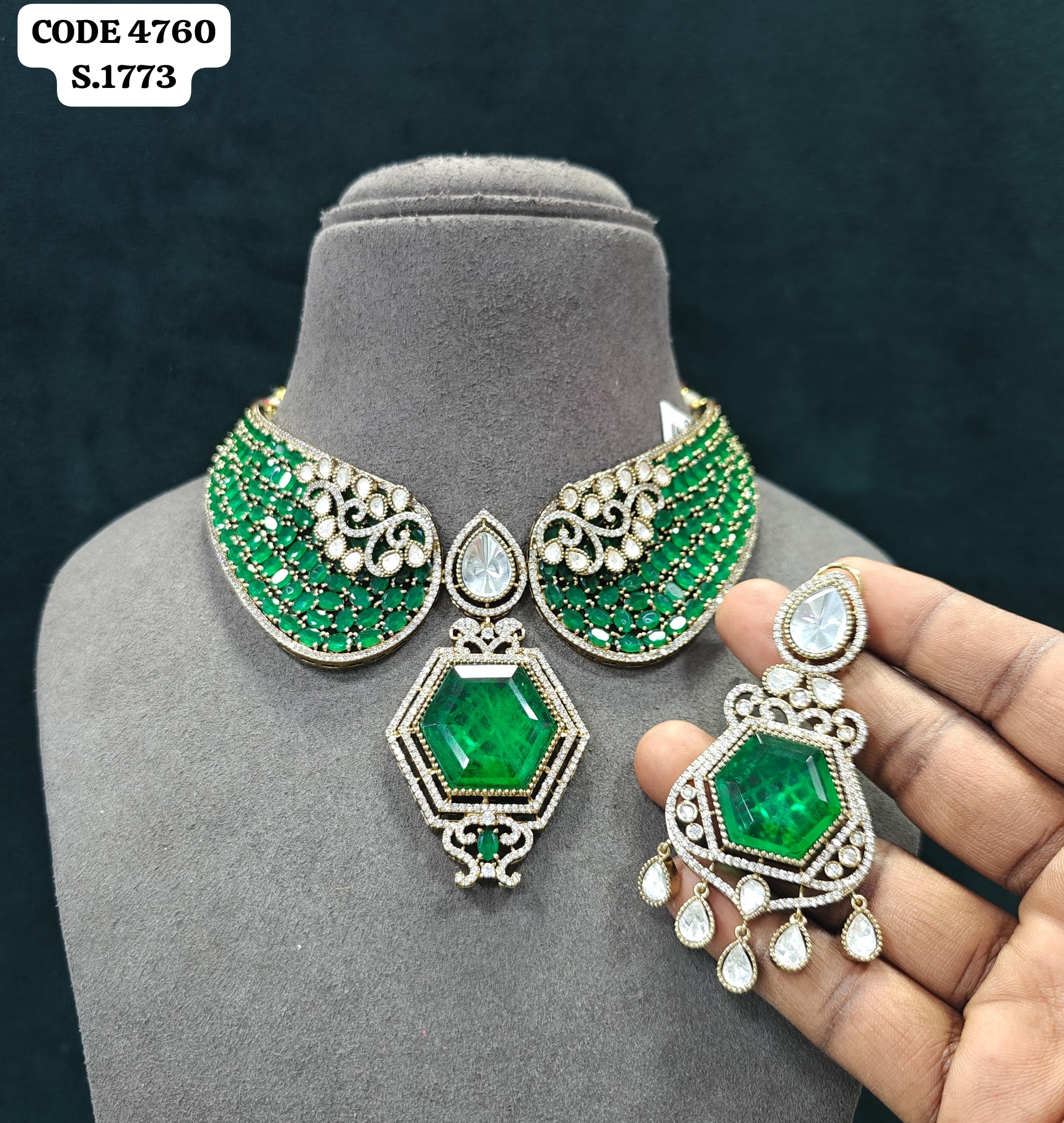 Necklace Set 048